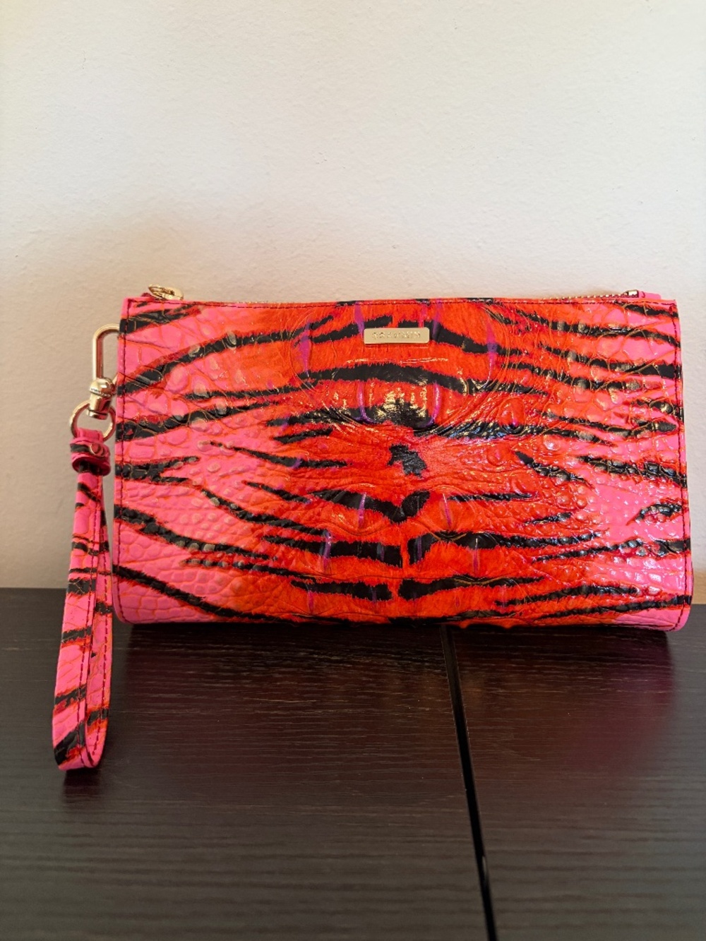 Brahmin Daisy Wristlet in Pink Feline Ombre Melbourne - EUC
